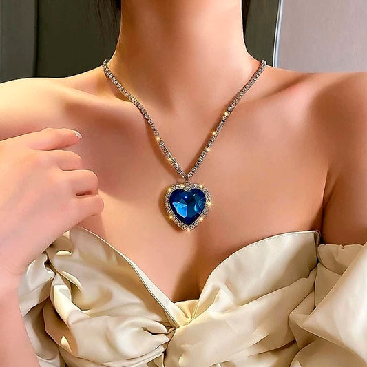 HEART NECKLACE - TITANIC