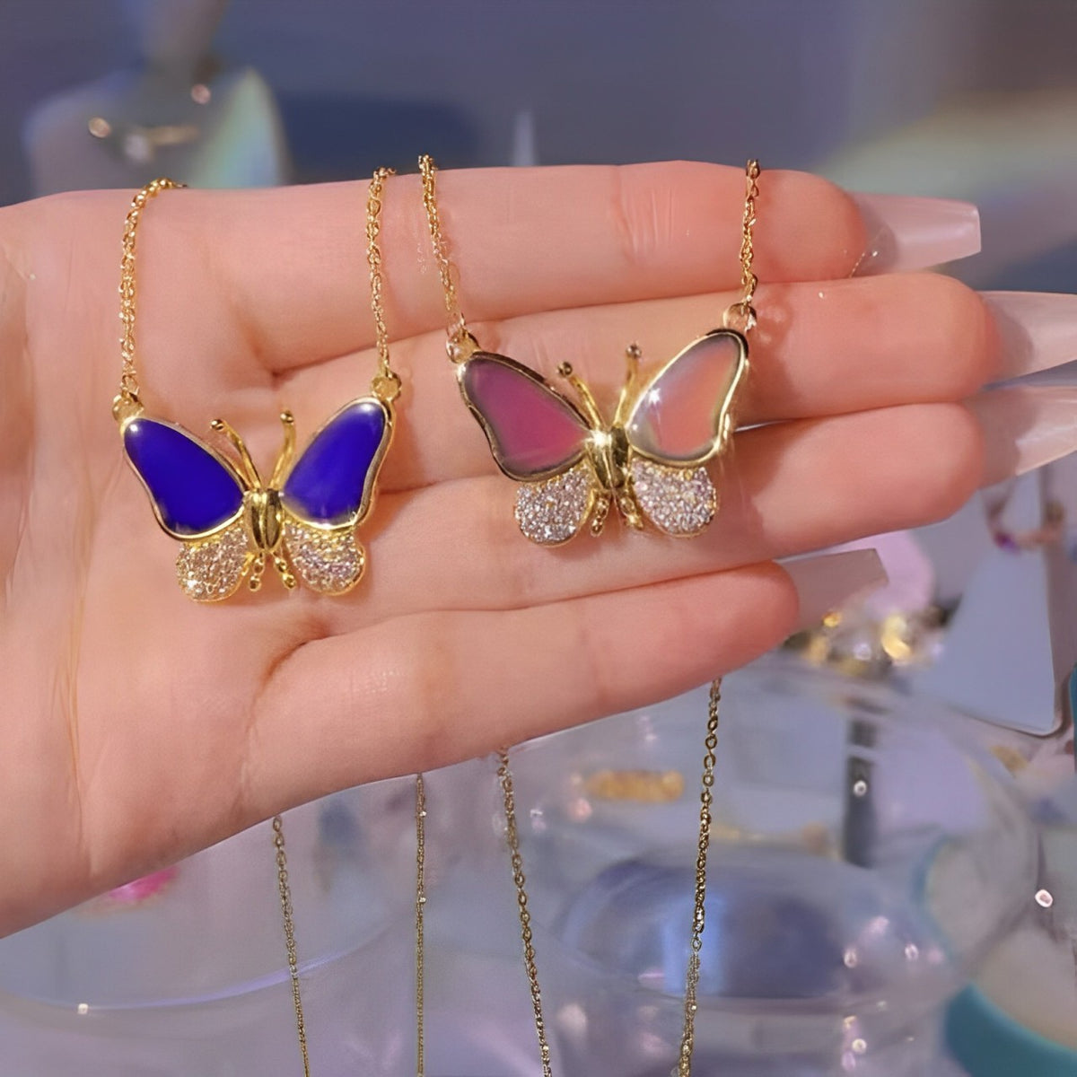🦋 Color Changing Butterfly Necklace